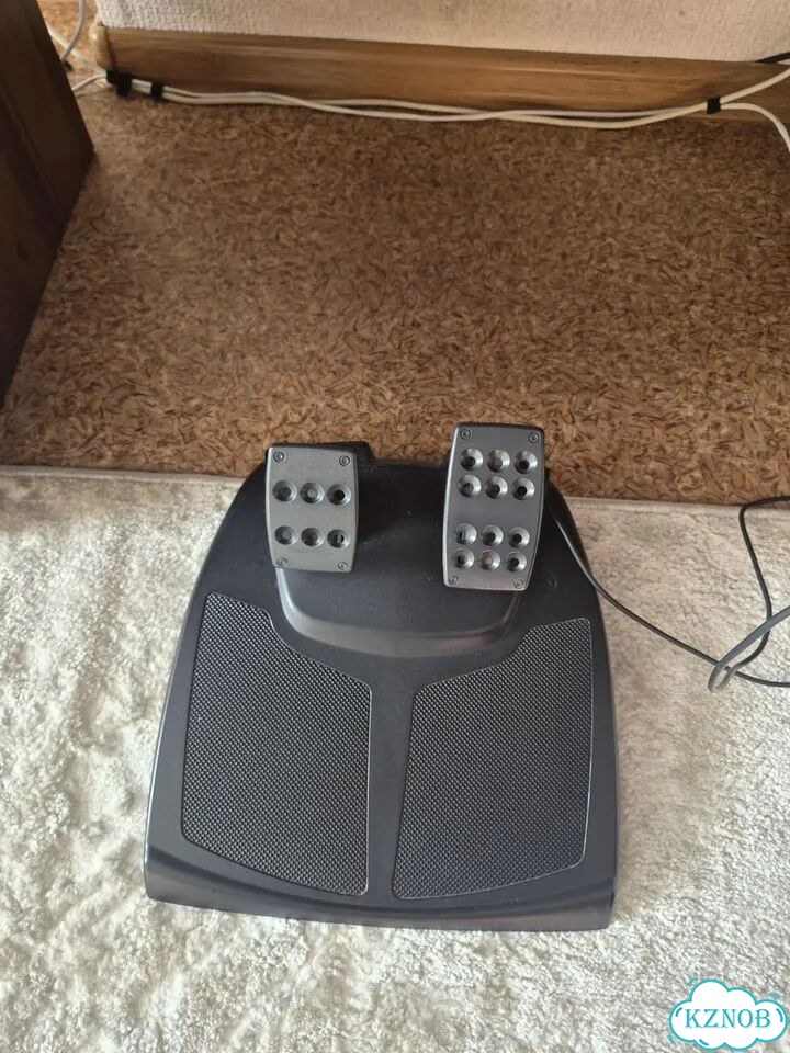 Руль logitech momo racing фото 2