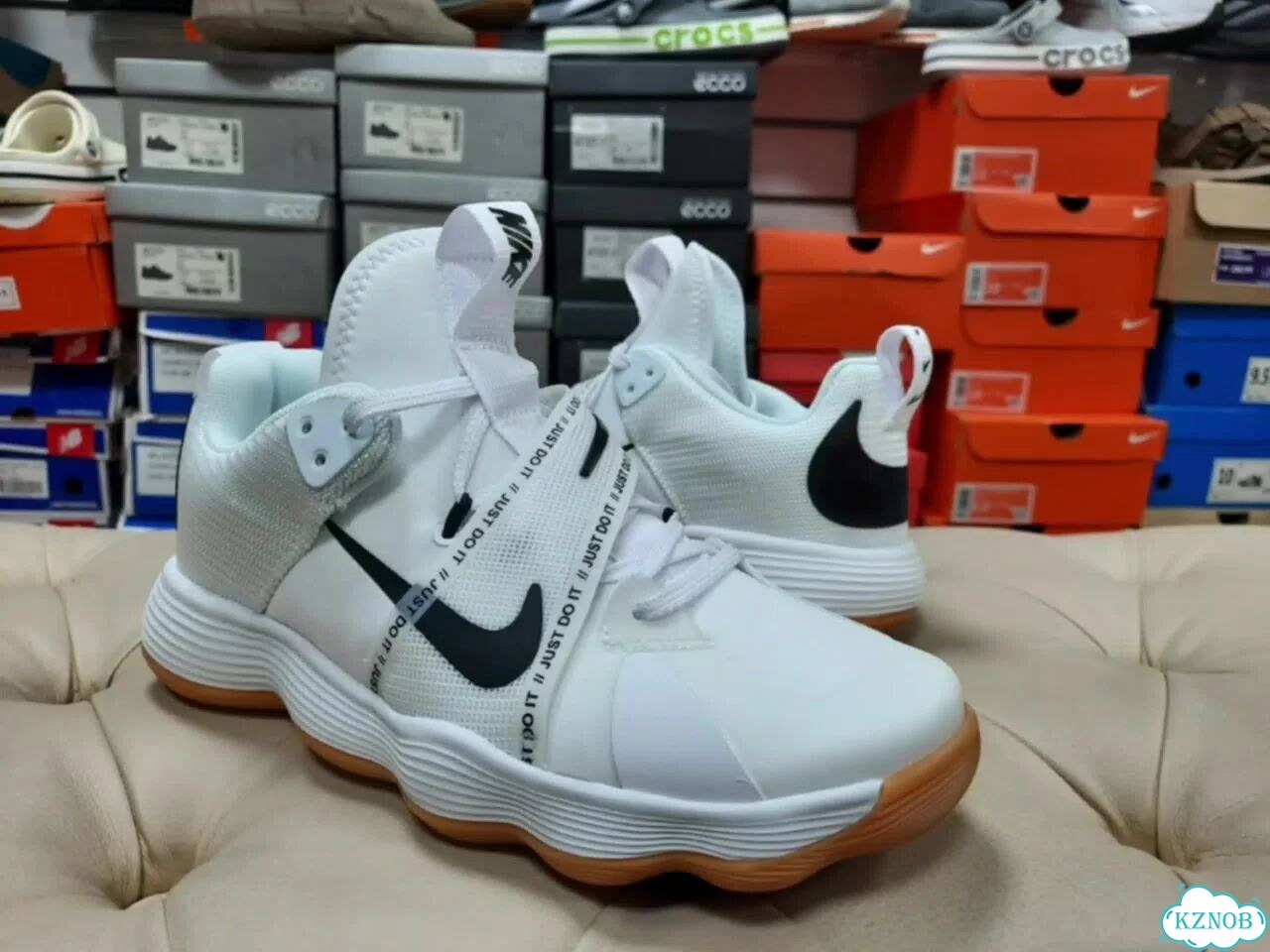 Кроссовки мужские волейбольные Nike hyperset фото 1