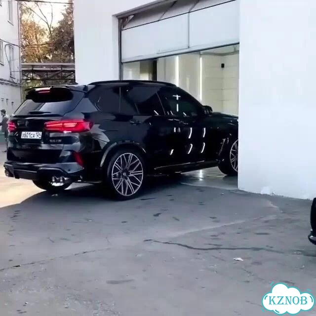 Задний правый доводчик двери BMW X5 M F85 новый фото 1