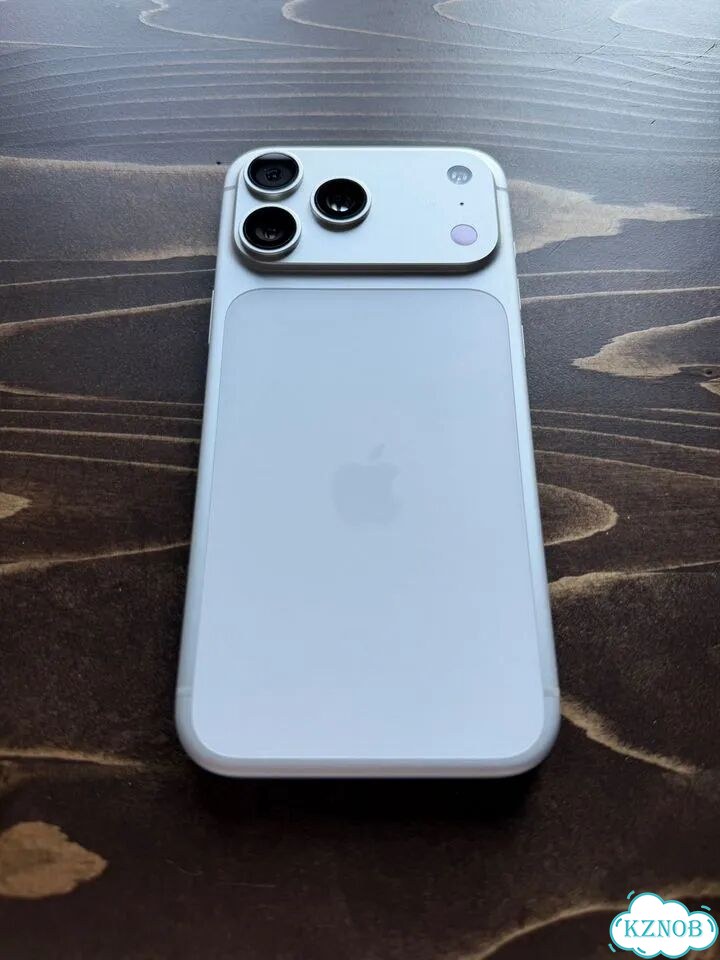 iPhone 17 Pro Max, 256 ГБ, eSIM фото 3