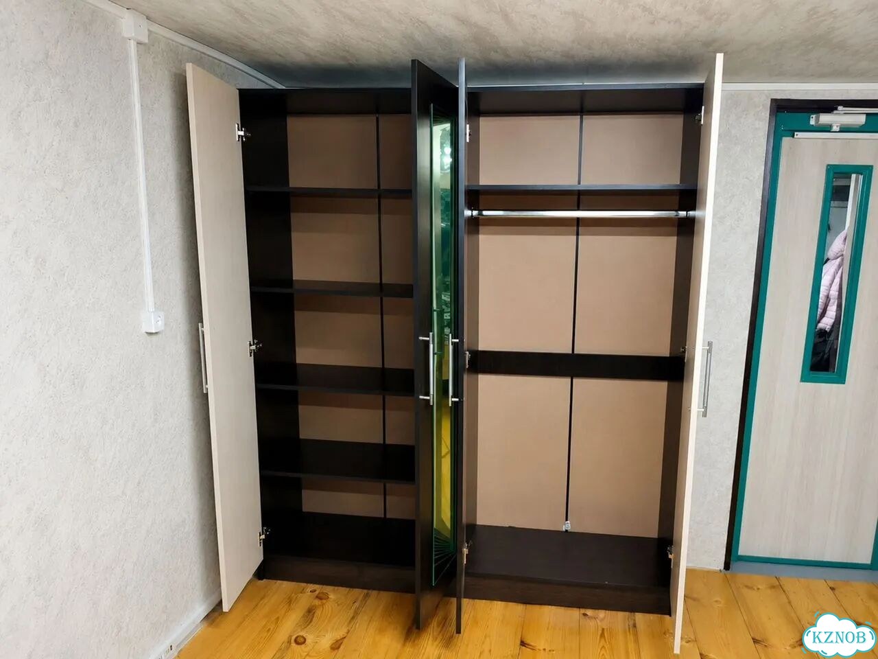 Спальня Уют Венге с кроватью 160х200 фото 5