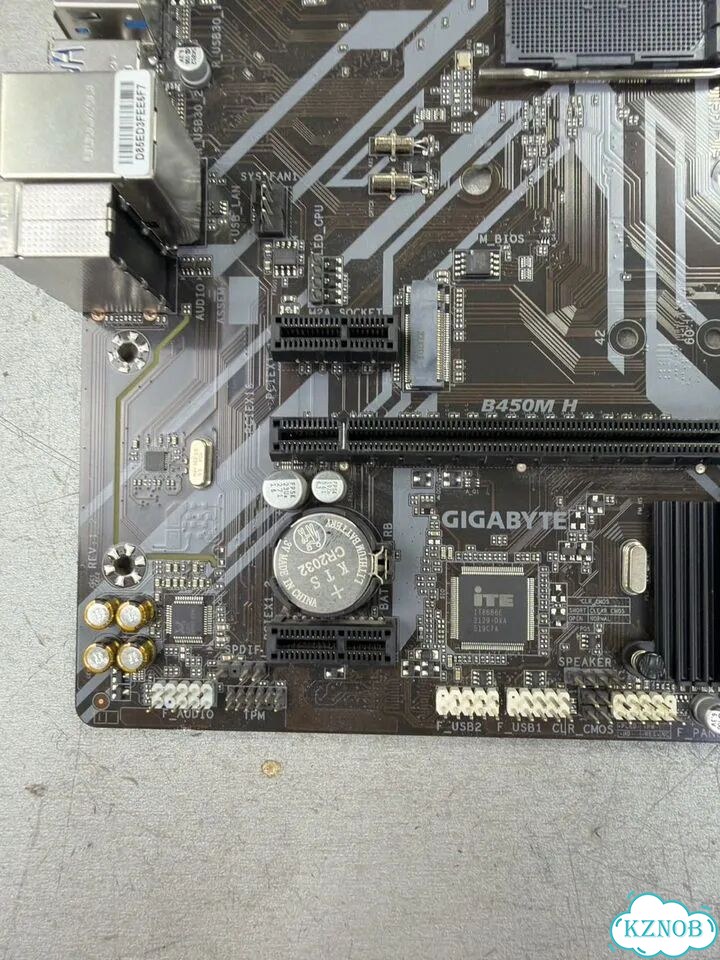 Gigabyte B450M H, Socket AM4 фото 4