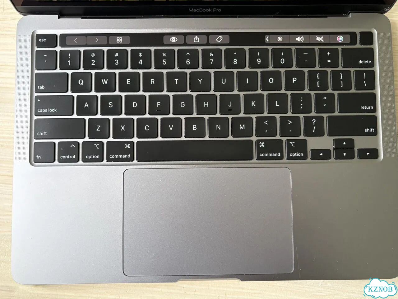 Macbook pro 2020 i5 512gb фото 4