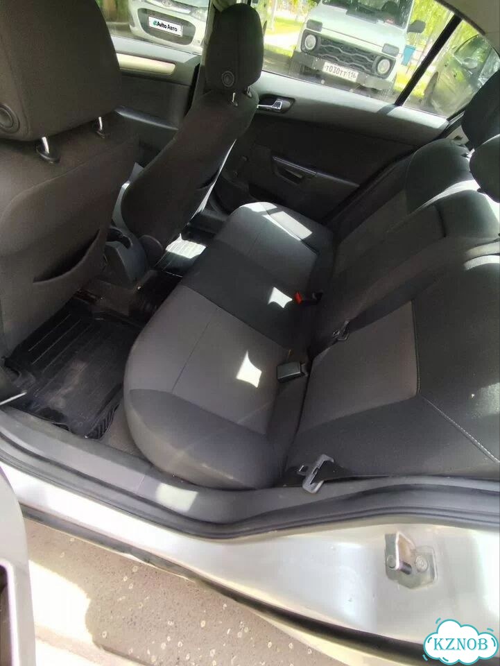 Opel Astra 1.6 MT, 2008, 160 200 км фото 8