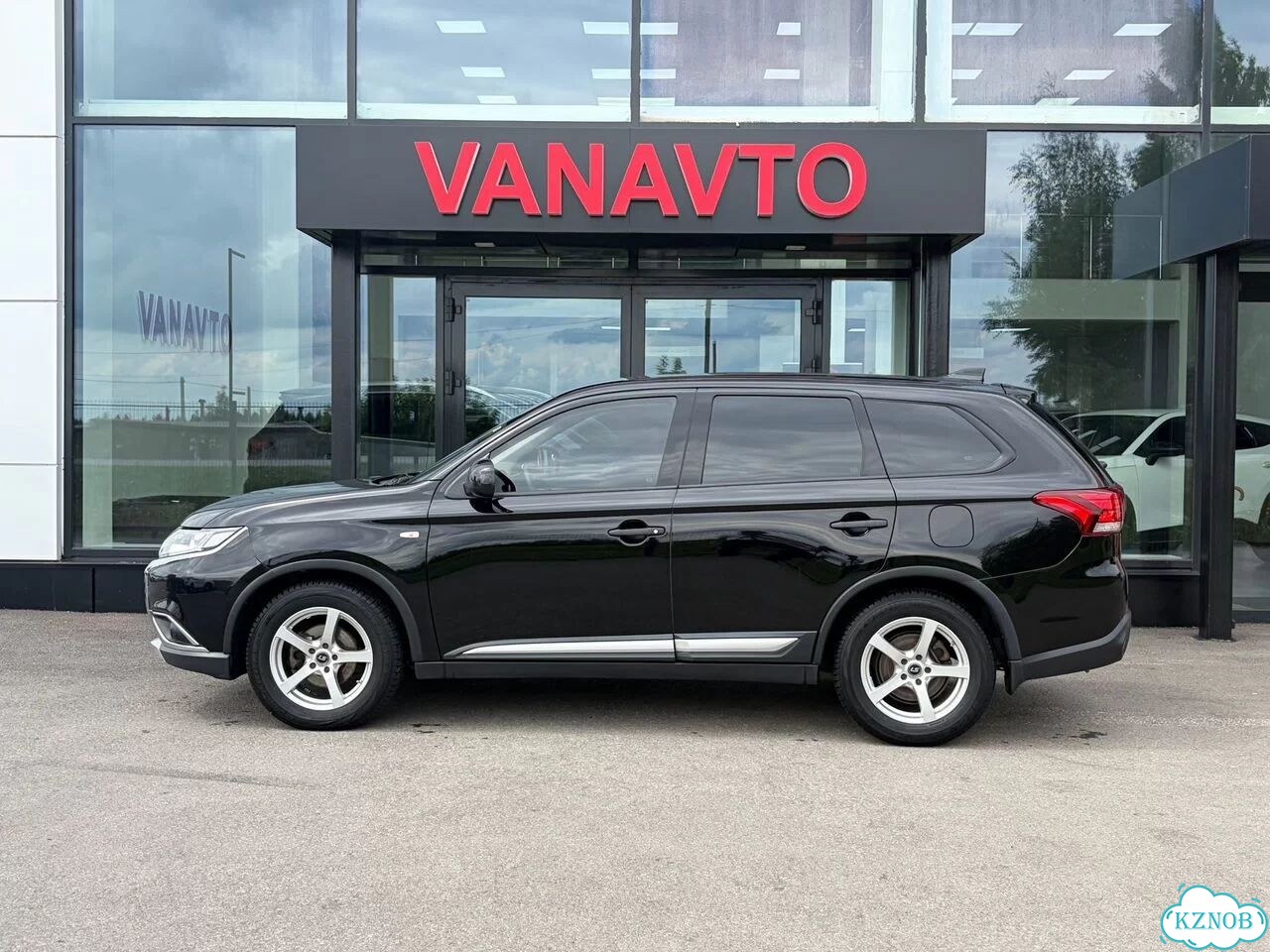 Mitsubishi Outlander 2.0 CVT, 2017, 155 325 км фото 2