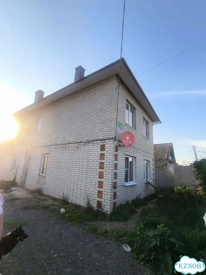 Дом 204,5 м² на участке 10,4 сот. фото 3