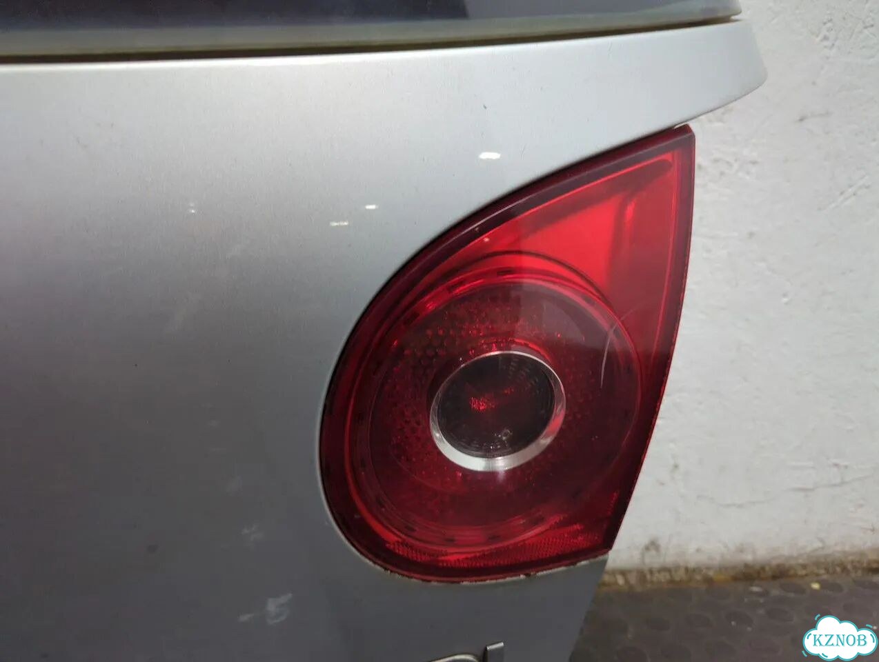 Крышка багажника Volkswagen Golf 5 фото 6