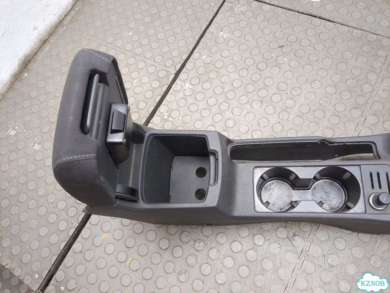 Консоль салона Volkswagen Golf 7 фото 6