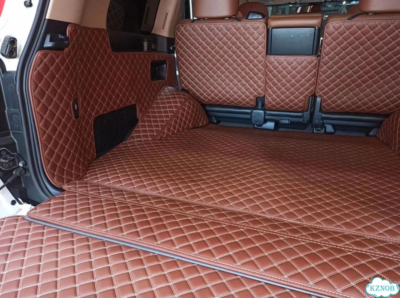 3D коврики в багажник toyota land cruiser 200 фото 2