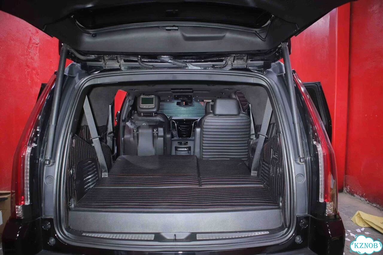 3D коврики в багажник Cadillac Escalade фото 3