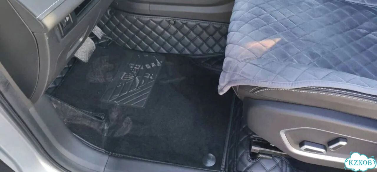 3Д коврики из экокожи Geely Atlas PRO 2022 фото 10