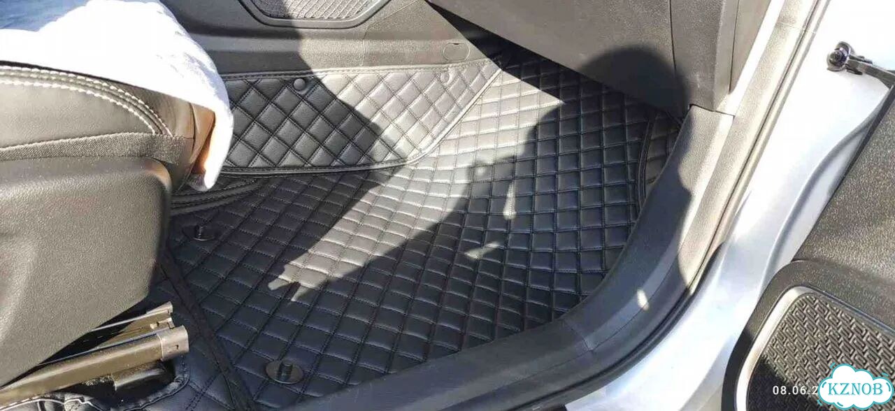 3Д коврики из экокожи Geely Atlas PRO 2022 фото 3