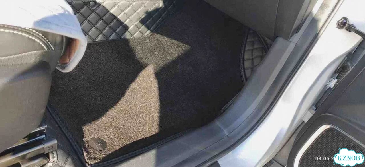 3Д коврики из экокожи Geely Atlas PRO 2022 фото 4