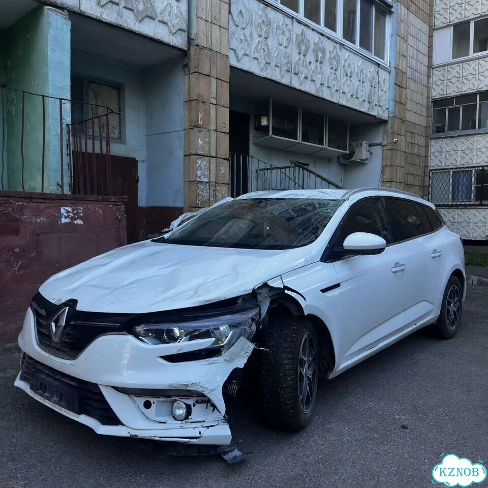 Renault Megane 1.5 MT, 2017, битый, 128 800 км фото 1