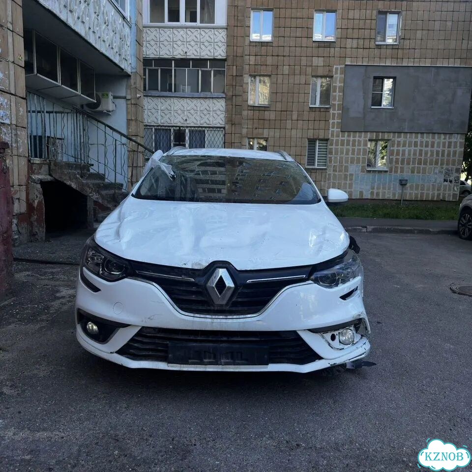 Renault Megane 1.5 MT, 2017, битый, 128 800 км фото 2