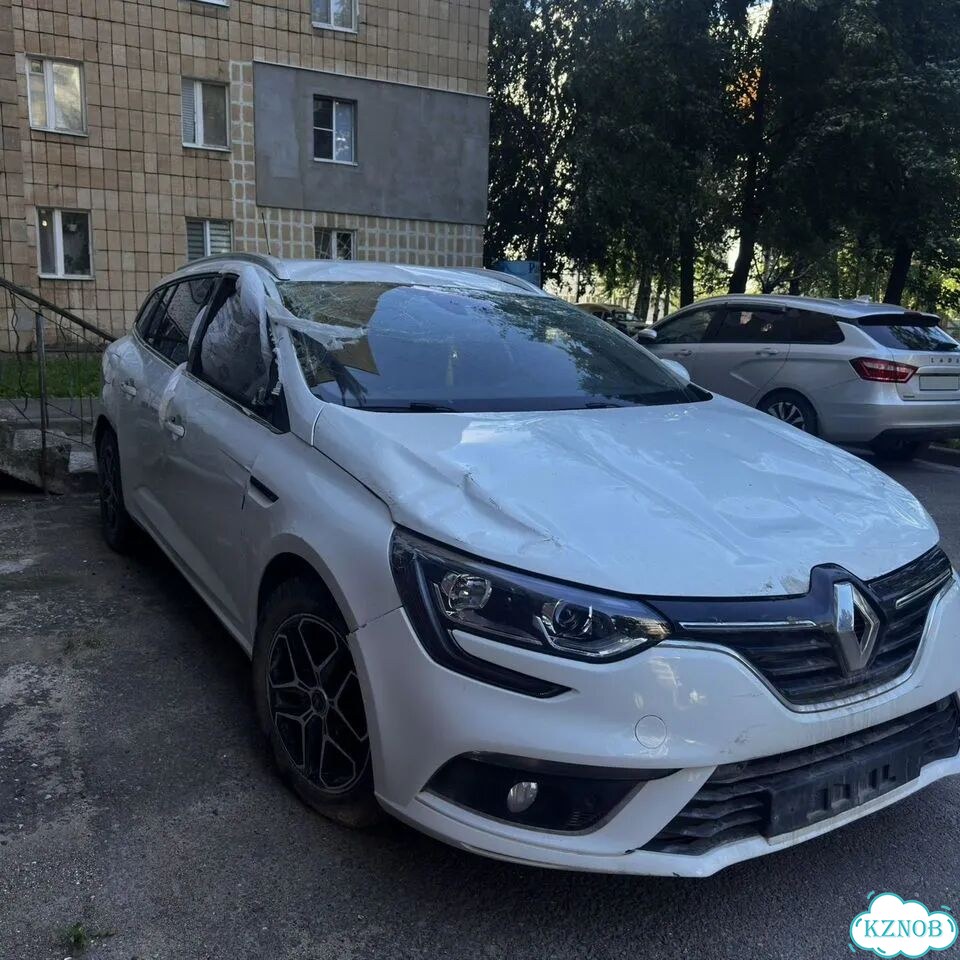 Renault Megane 1.5 MT, 2017, битый, 128 800 км фото 3