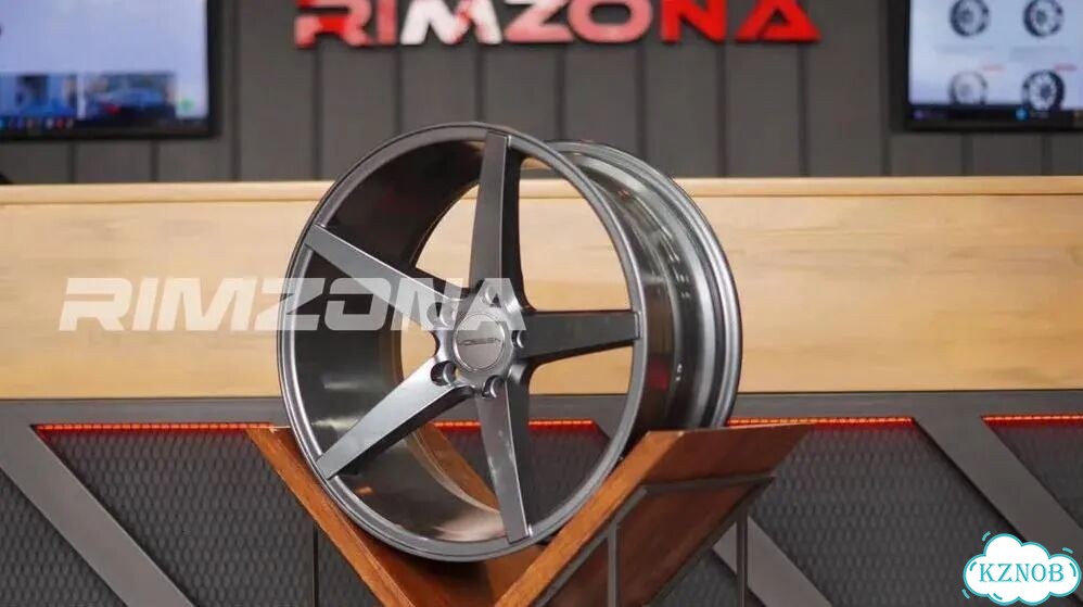 Литые диски Vossen 8×R18 5×114.3 фото 4