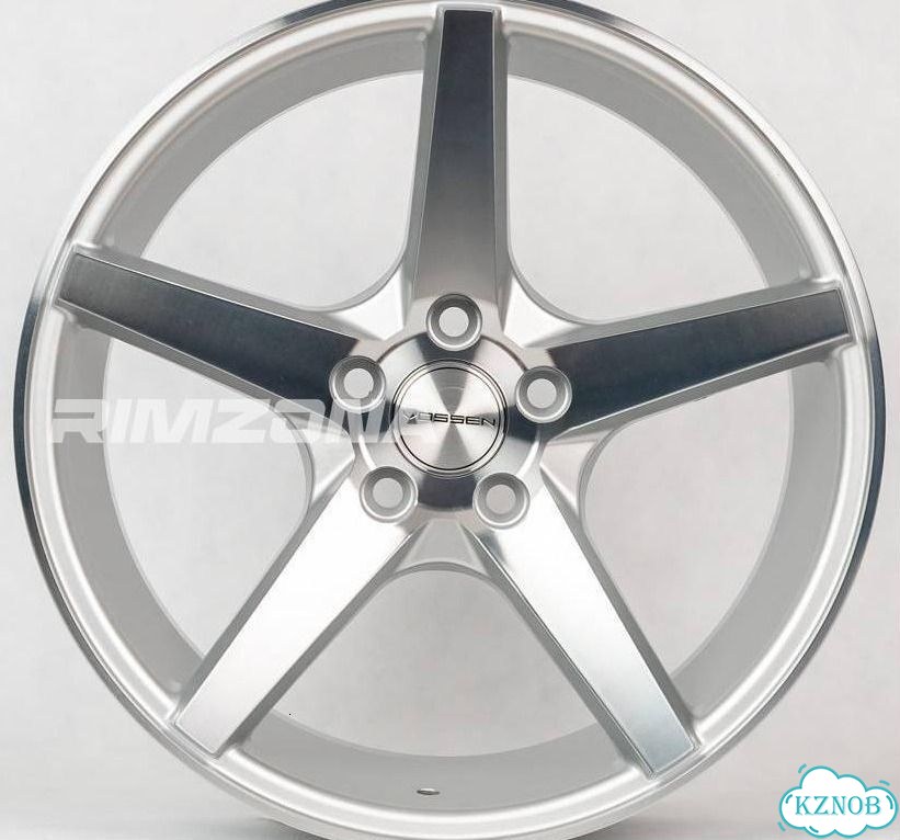 Литые диски Vossen 8×R17 5×114.3 фото 5