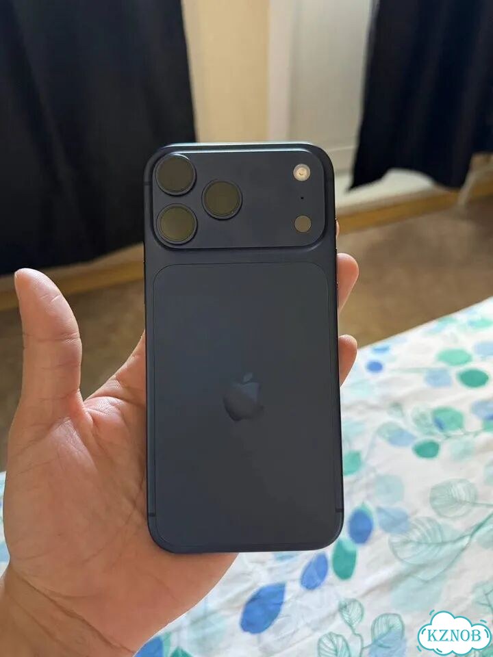iPhone 17 Pro Max, 256 ГБ, eSIM фото 1