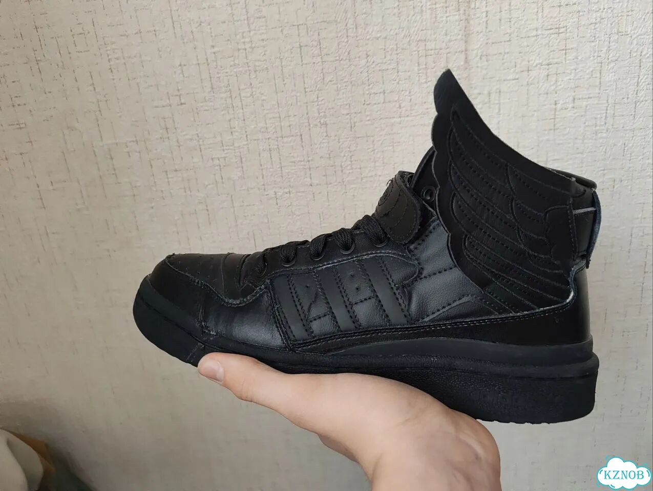 Кроссовки Adidas Jeremy Scott x Wings 4.0 фото 2