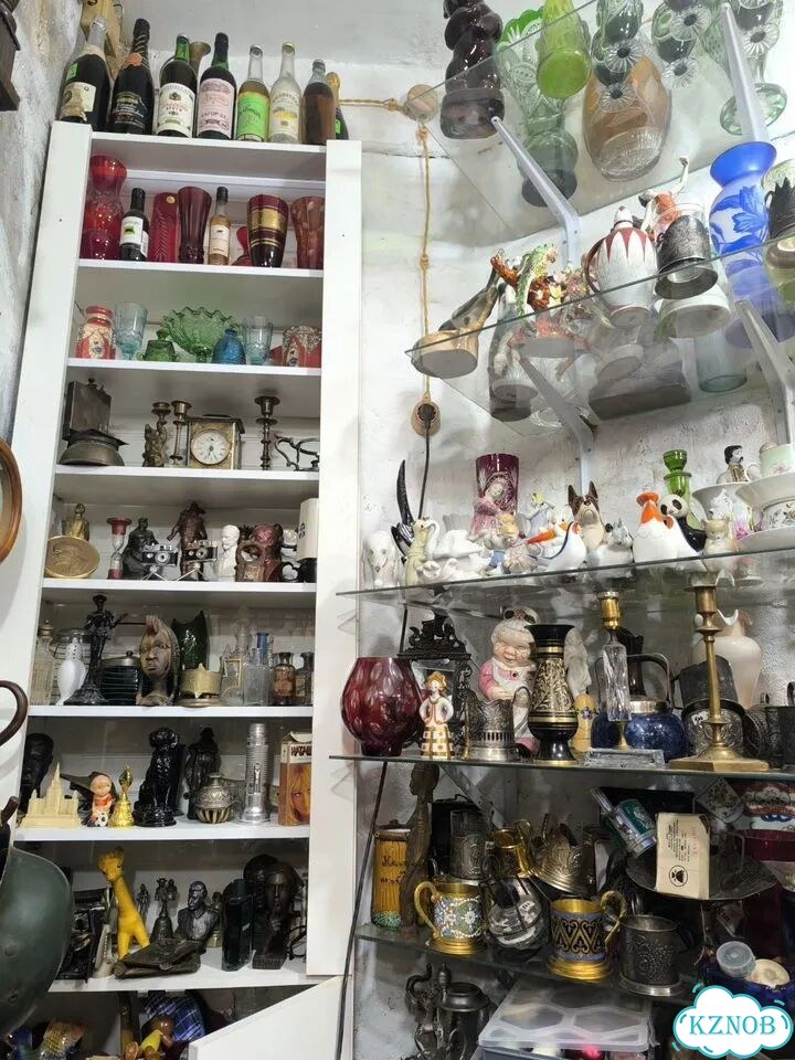 Антикварные вещи в продаже фото 2