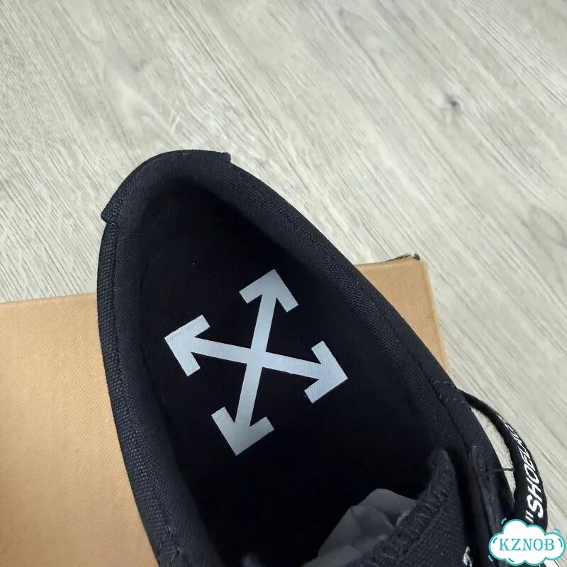 Кроссовки Off-White Vulcanized фото 3