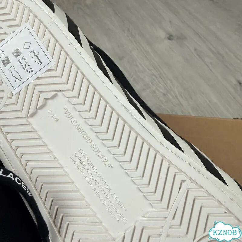 Кроссовки Off-White Vulcanized фото 5