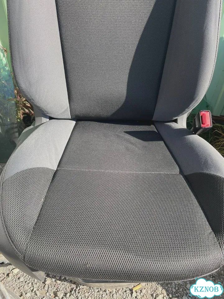 Передние сиденья Ford Focus 3 фото 2
