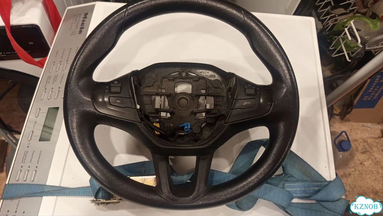 Руль peugeot 208 фото 1