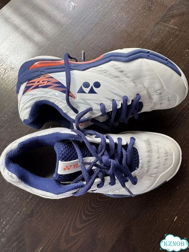 Кроссовки yonex 37 размер фото 1
