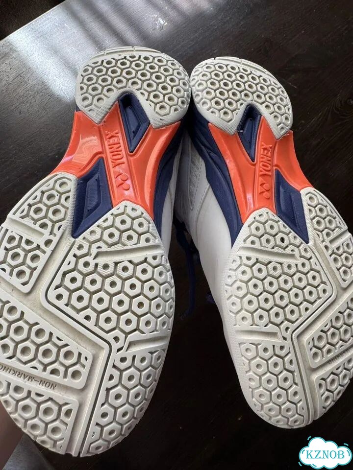 Кроссовки yonex 37 размер фото 4