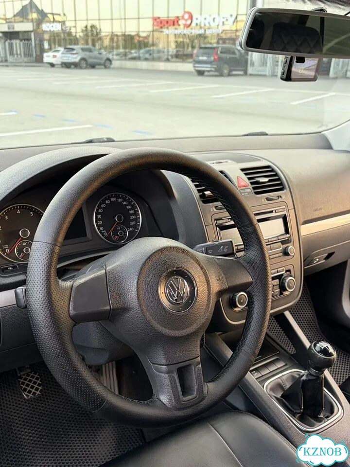 Volkswagen Jetta 1.6 MT, 2010, 280 000 км фото 12