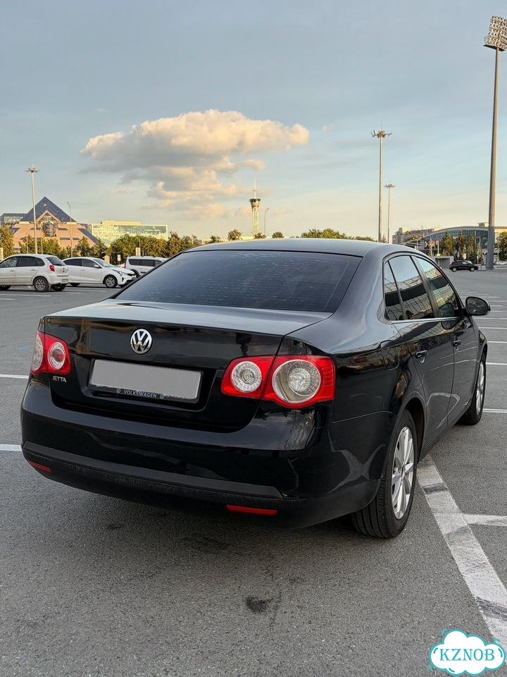 Volkswagen Jetta 1.6 MT, 2010, 280 000 км фото 7
