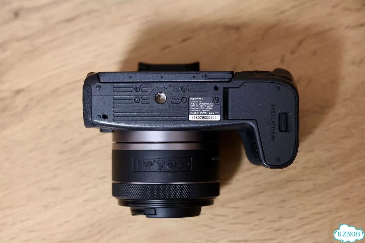 Беззеркальная камера Canon RP фото 4