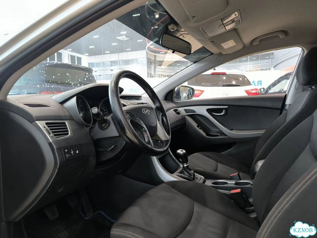 Hyundai Elantra 1.6 MT, 2015, 190 073 км фото 16