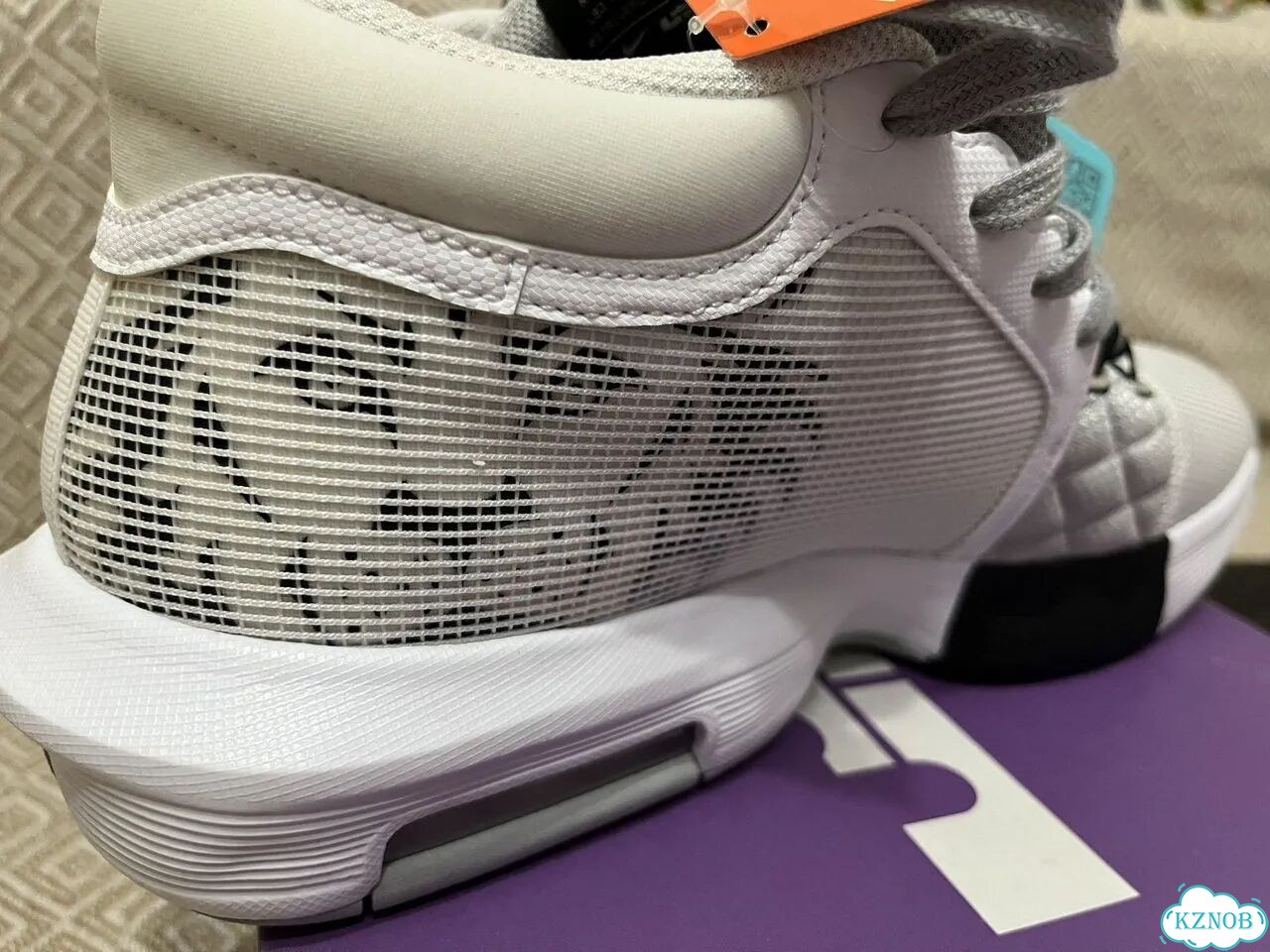 Кроссовки баскетбольные Nike Lebron Witness 8 фото 5