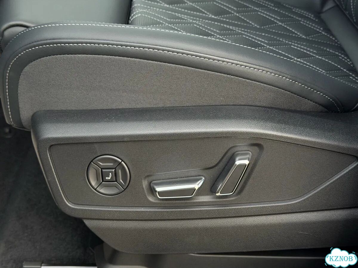 Audi Q5L 2.0 AMT, 2026, 25 км фото 17