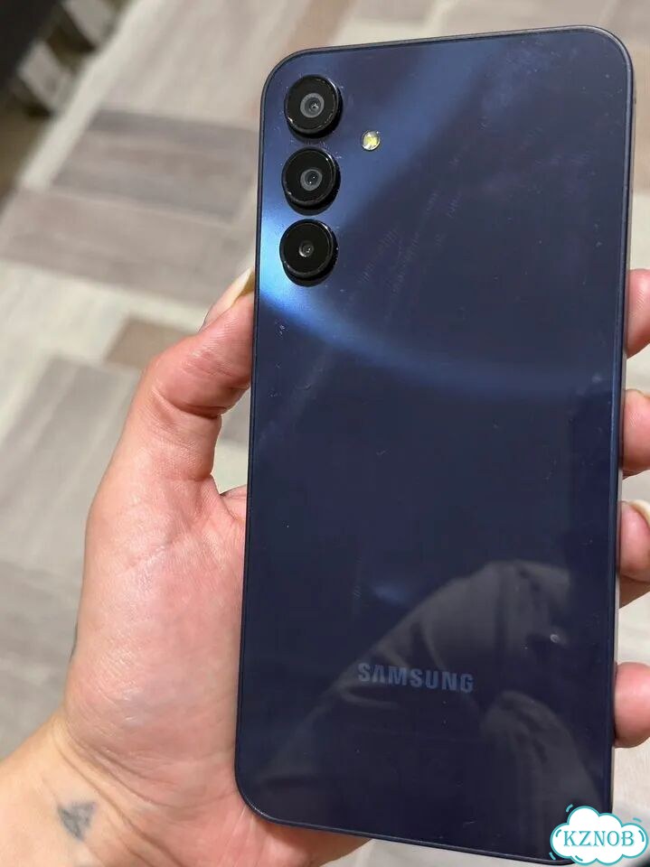 Samsung Galaxy A15, 8/256 ГБ, 2 SIM фото 1