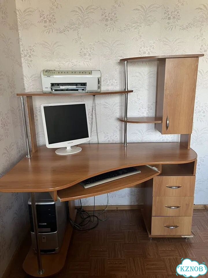 Компьютерный стол фото 1
