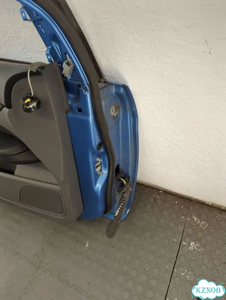 Дверь боковая левая передняя Ford Focus 2 фото 7