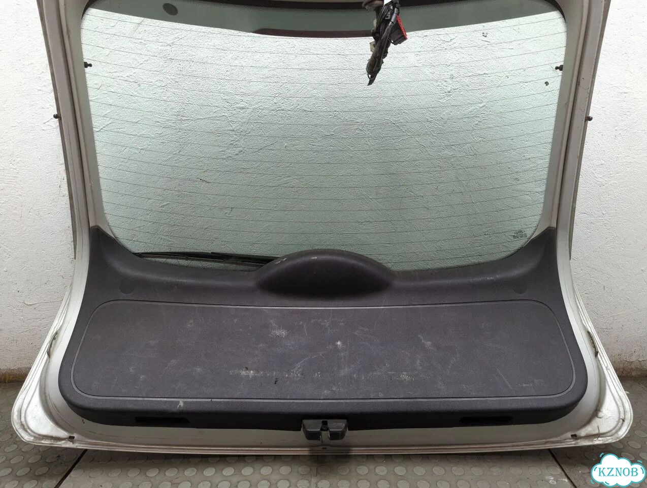 Крышка багажника Ford Focus 2 фото 10