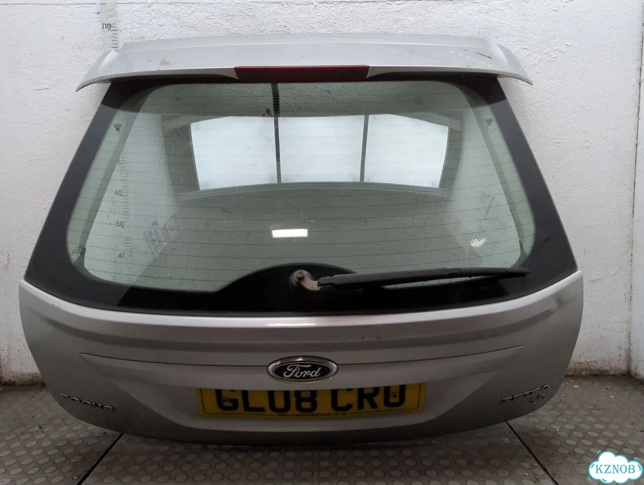 Крышка багажника Ford Focus 2 фото 3