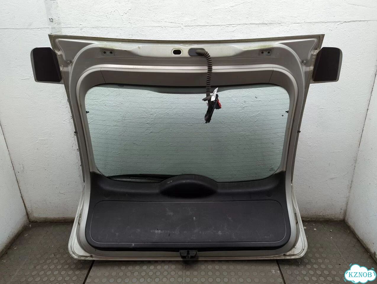 Крышка багажника Ford Focus 2 фото 9