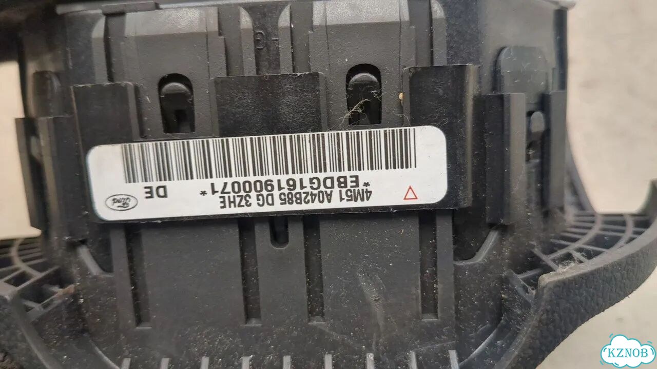 Подушка безопасности водителя Ford Focus 2 фото 4