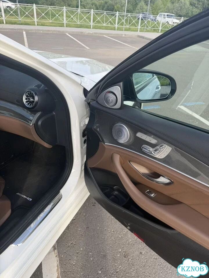 Mercedes-Benz E-класс AMG 3.0 AT, 2019, 93 270 км фото 11
