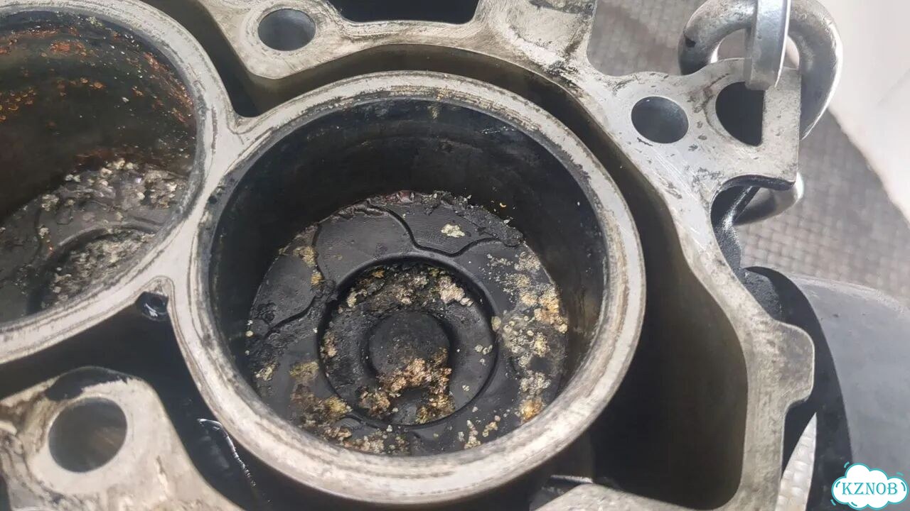 Блок цилиндров Ford Focus 2 G8DA, G8DB, G8DC, G8DD, G8DE, G8DF фото 9