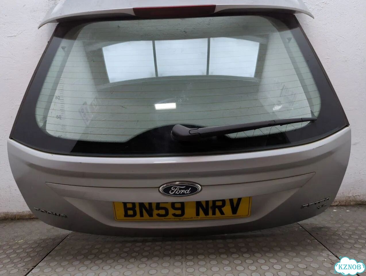 Крышка багажника Ford Focus 2 фото 3