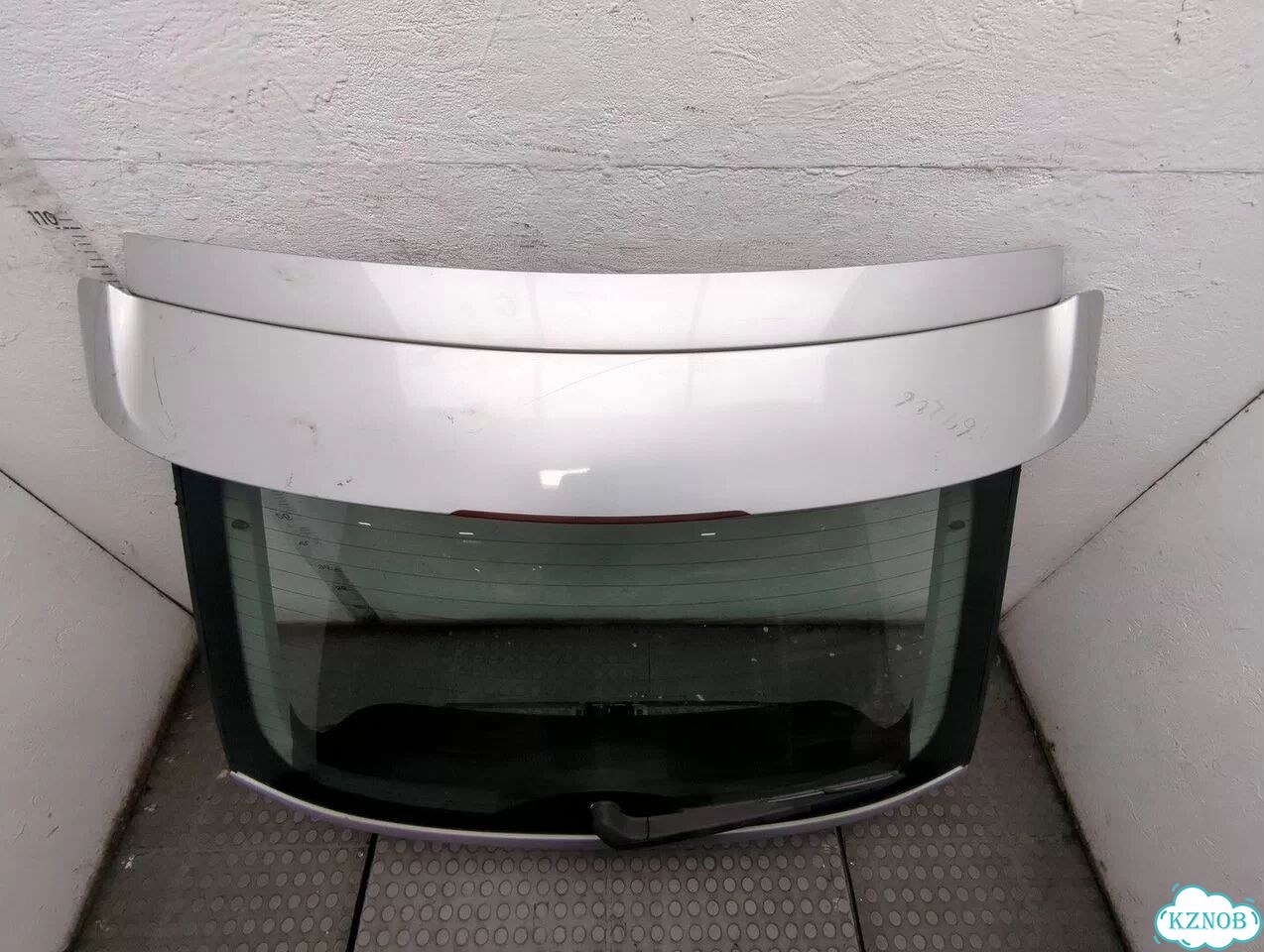Крышка багажника Ford Focus 2 фото 7
