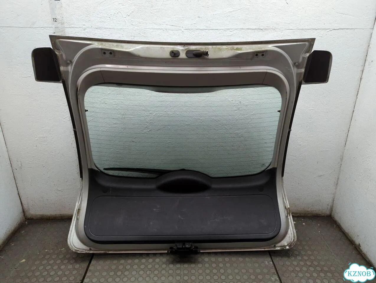 Крышка багажника Ford Focus 2 фото 8