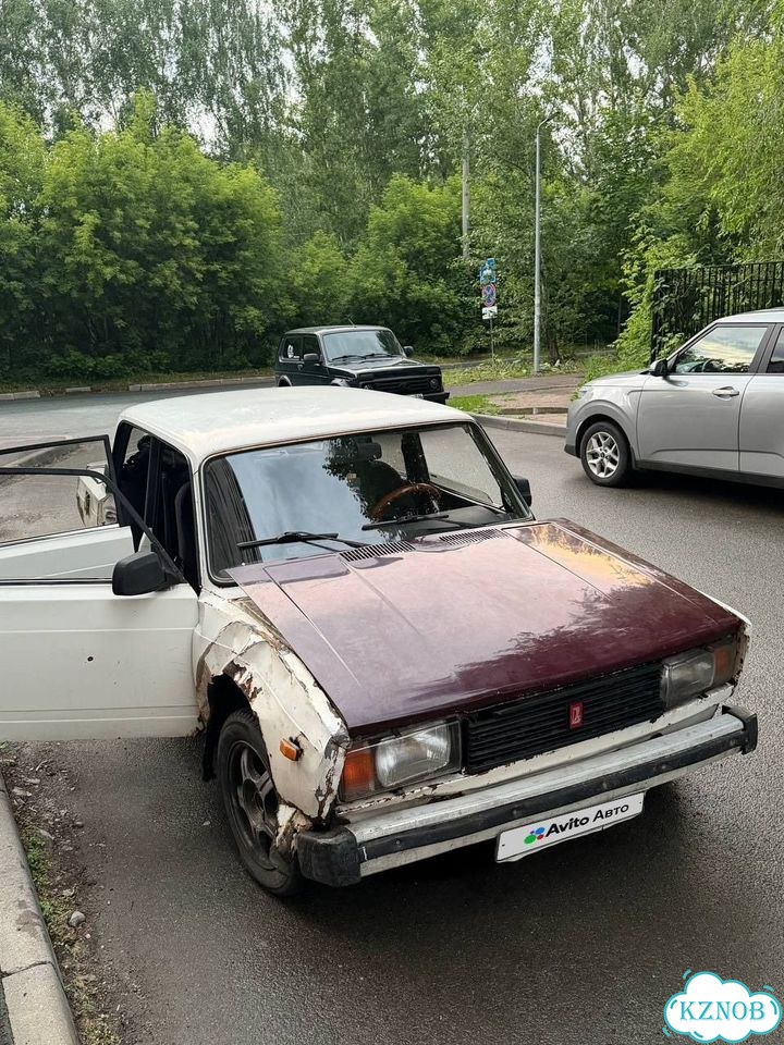 ВАЗ (LADA) 2105 1.5 MT, 1992, битый, 10 900 км фото 2